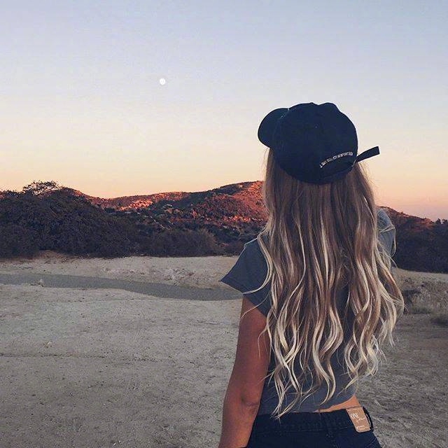 欧美长发美女背影图片_qq头像女生背影 2