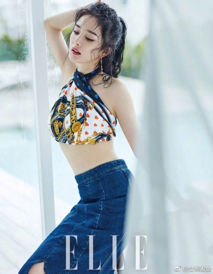 时尚辣妈杨幂性感出镜登EllE封面海边湿身诱惑 2
