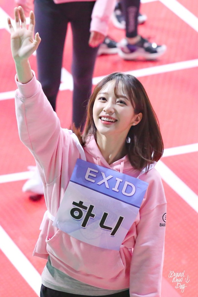 韩国女团EXID成员安喜延Hani图片 9