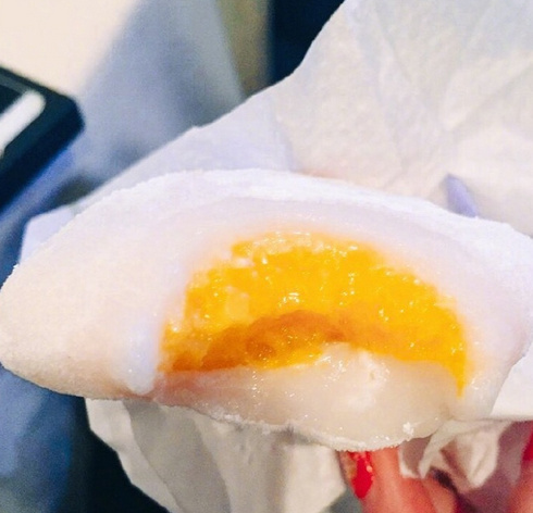 零食小吃图片:芒果糯米糍图片 4