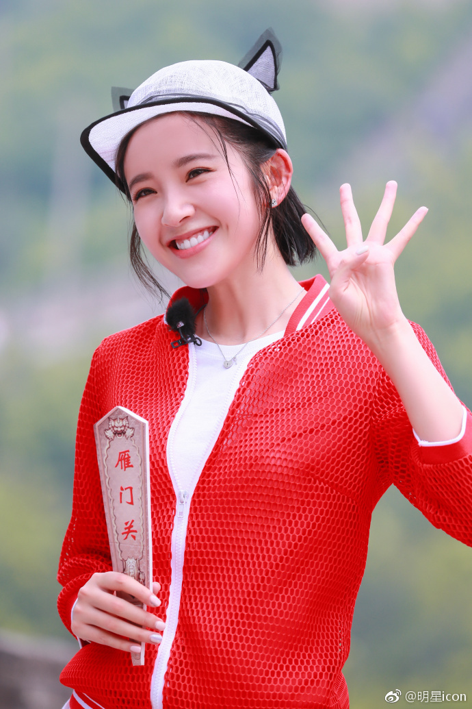 鬼马精灵糖少女唐艺昕活泼灵动我们来了活动照 8