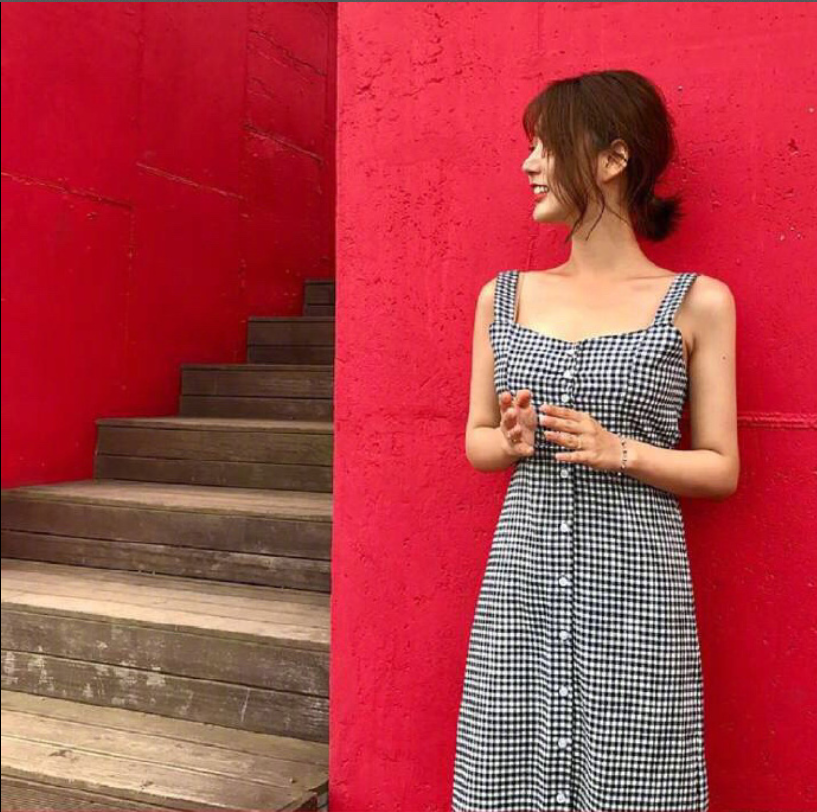 网络美女搭配参考夏日甜美度假风穿搭技巧 3