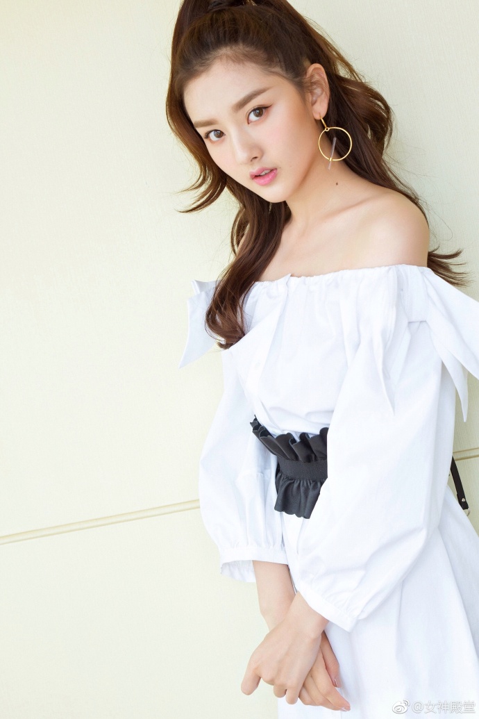 小哪吒出落成大美女明星宋祖儿礼服合辑 5