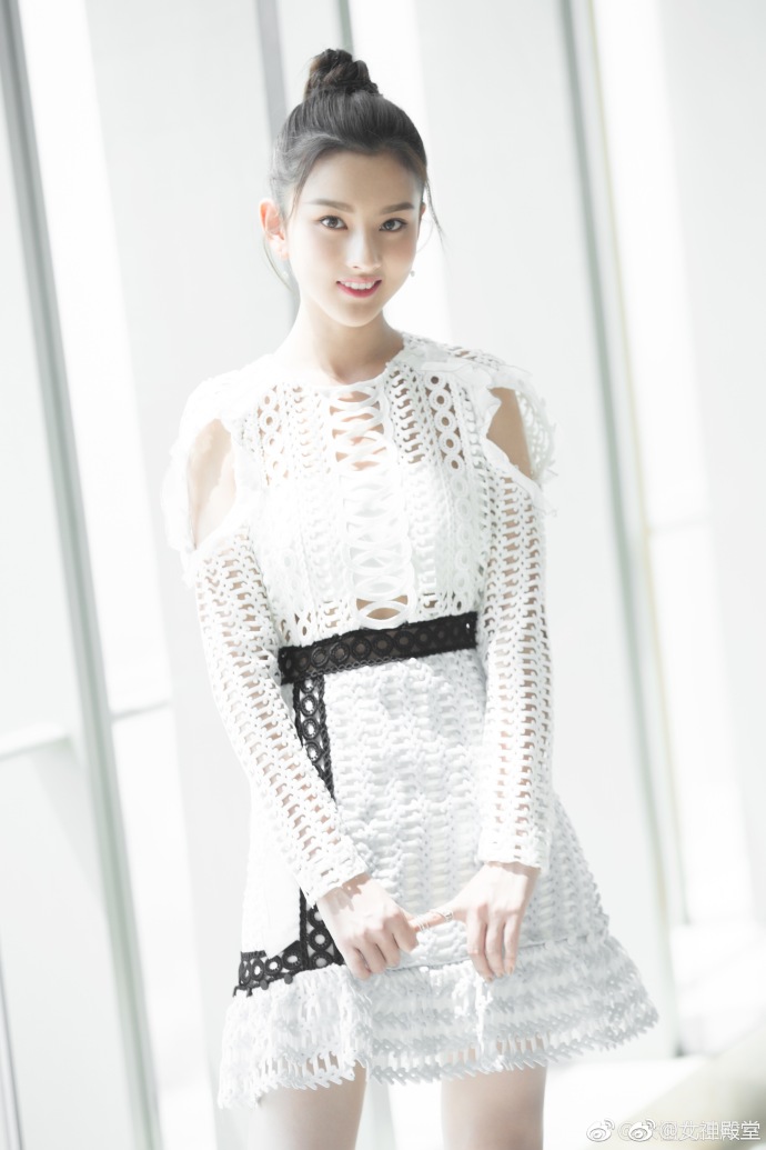 小哪吒出落成大美女明星宋祖儿礼服合辑 8