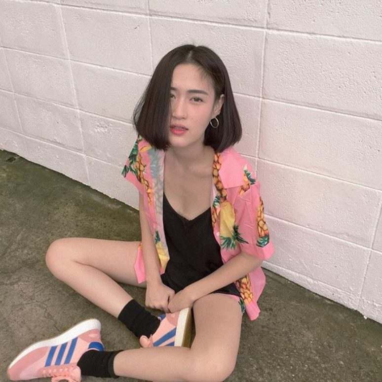 泰国女孩gracebuchita穿搭简单又时髦的穿衣搭配技 7