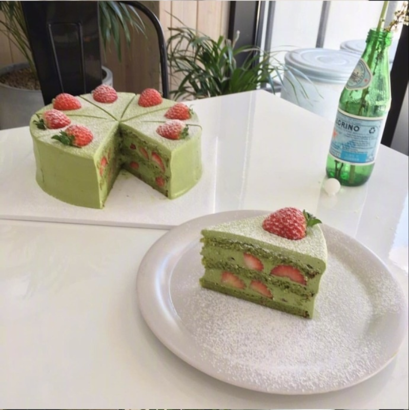 充满少女心的千层蛋糕图片 5