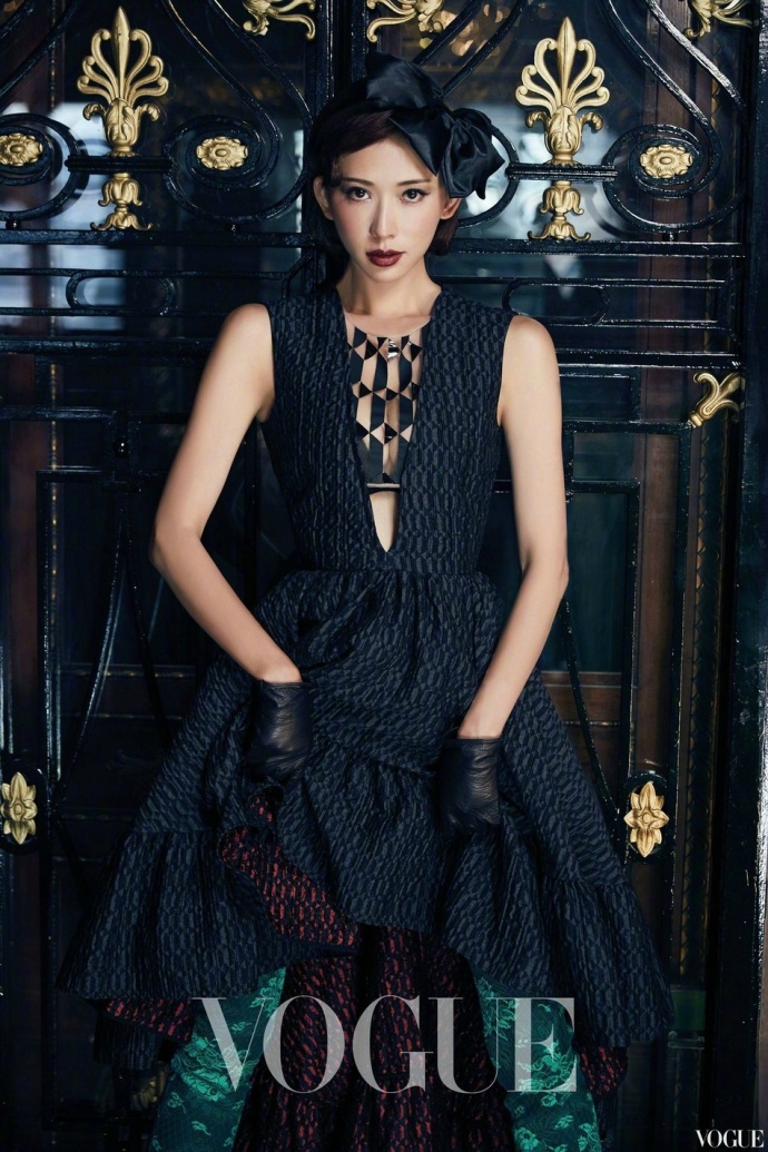 台湾美女模特林志玲优雅贵妇时尚杂志封面大片 2