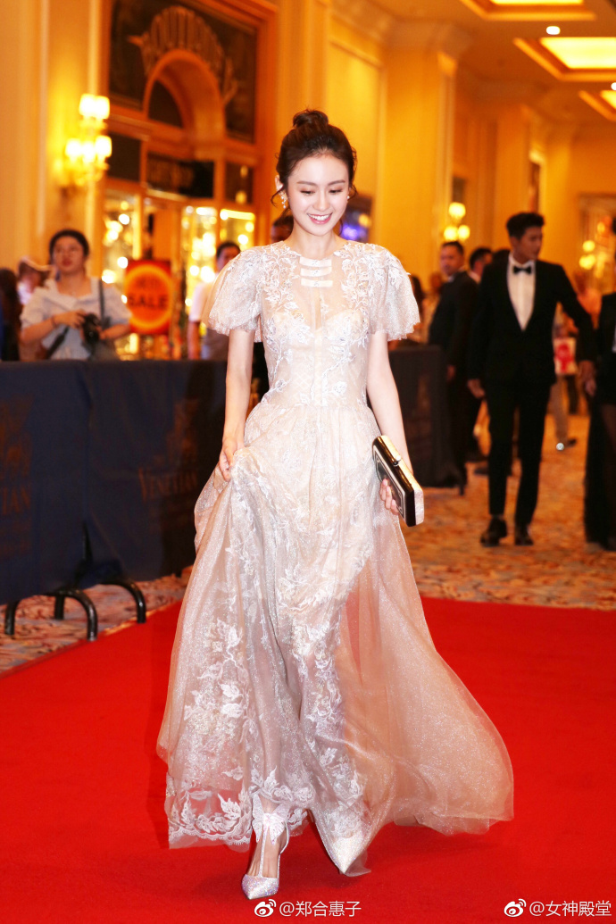 新人小花儿郑合惠子绝美颜值惊艳大美腿 4