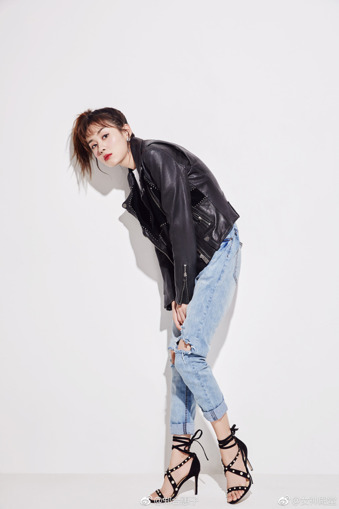 新人小花儿郑合惠子绝美颜值惊艳大美腿 9