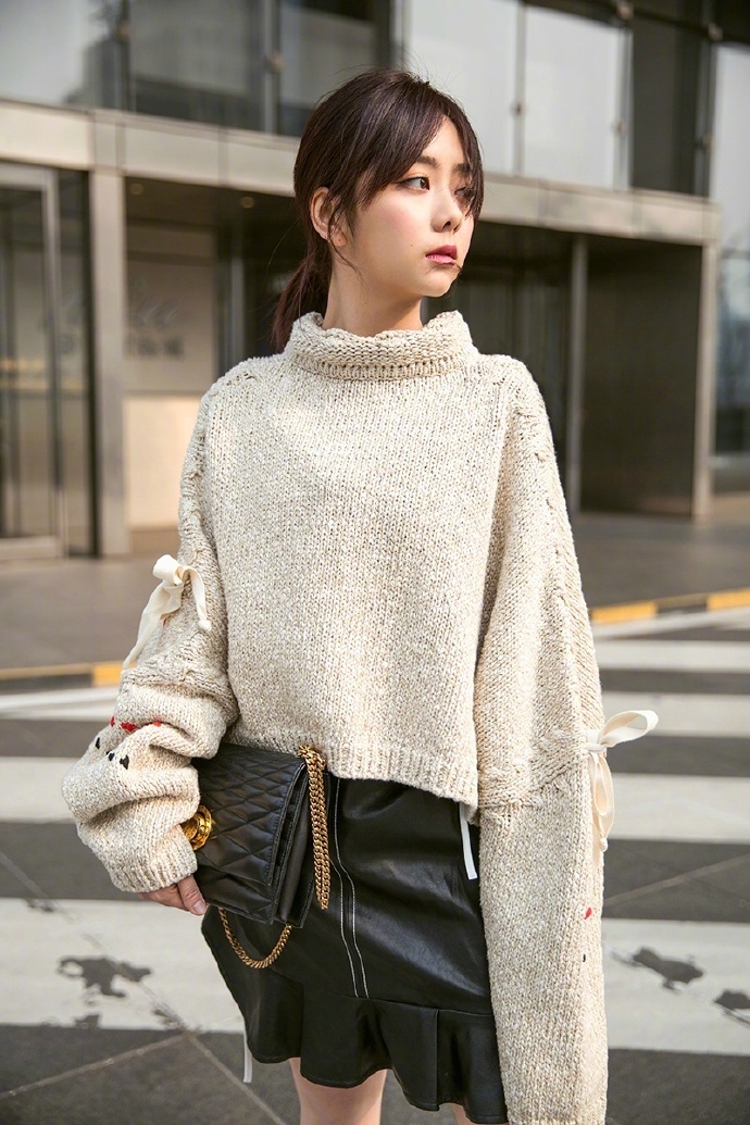 大眼美女明星谭松韵俏皮可爱又不失小女人魅力 7