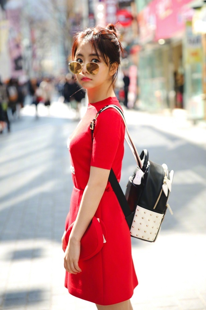 大眼美女明星谭松韵俏皮可爱又不失小女人魅力 9