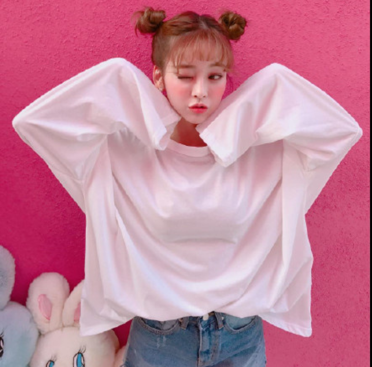 短发美女嘟嘴卖萌自拍照图片 26