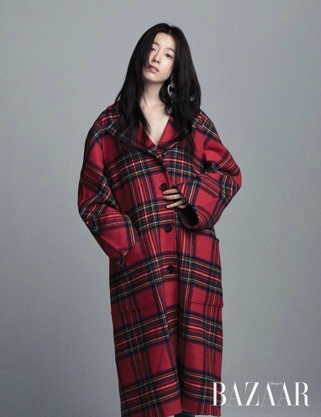 韩国美女明星韩孝周韩国版芭莎十月画报 3