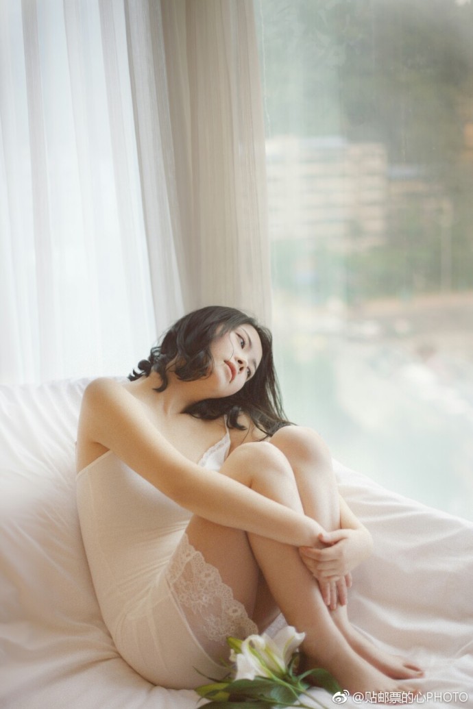 天鹅颈性感美女唯美意境写真