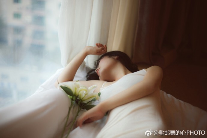 天鹅颈性感美女唯美意境写真 3