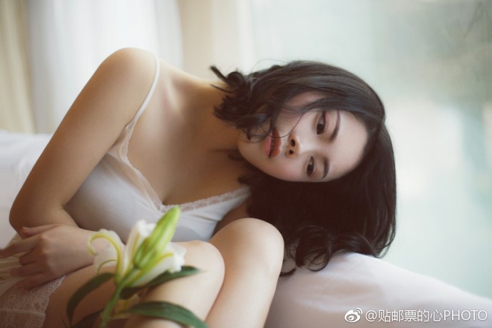 天鹅颈性感美女唯美意境写真 5