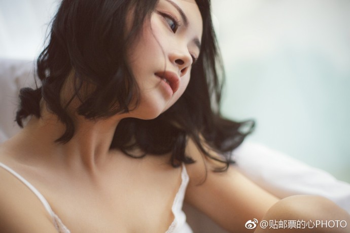 天鹅颈性感美女唯美意境写真 6