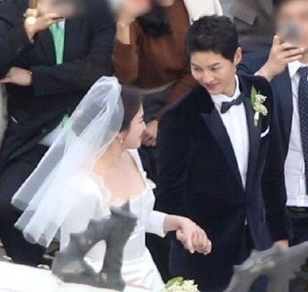 韩国男神女神高颜值明星双宋宋仲基宋慧乔结婚 6