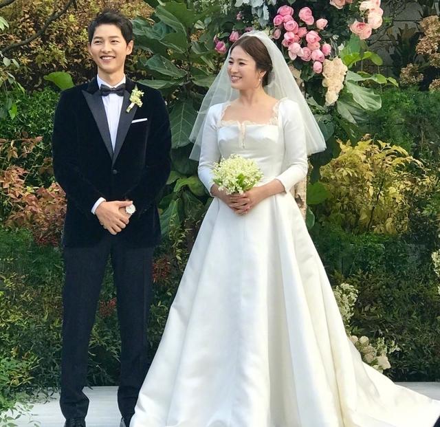韩国男神女神高颜值明星双宋宋仲基宋慧乔结婚 16