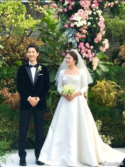 韩国男神女神高颜值明星双宋宋仲基宋慧乔结婚 25