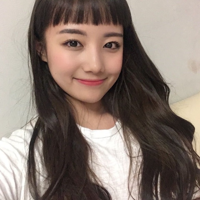 二次元刘海清纯美女满满的少女感图片 7