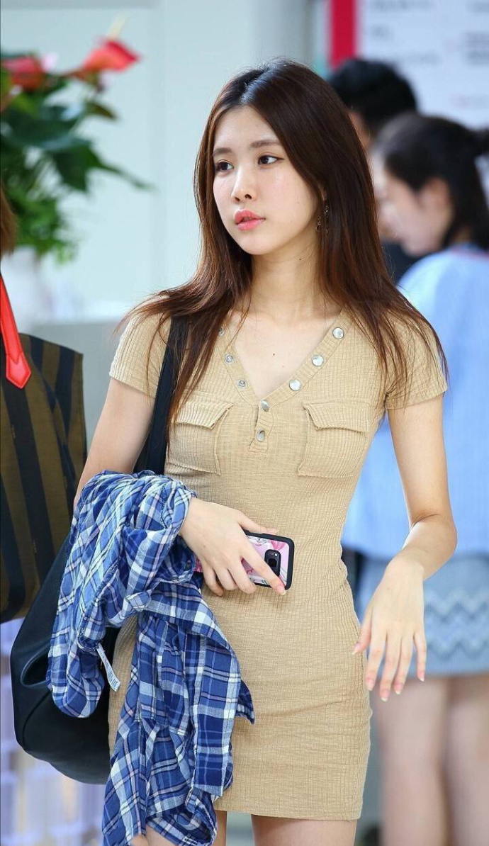 性感美女身材好颜值佳感觉妹纸是韩国进口的呢 4