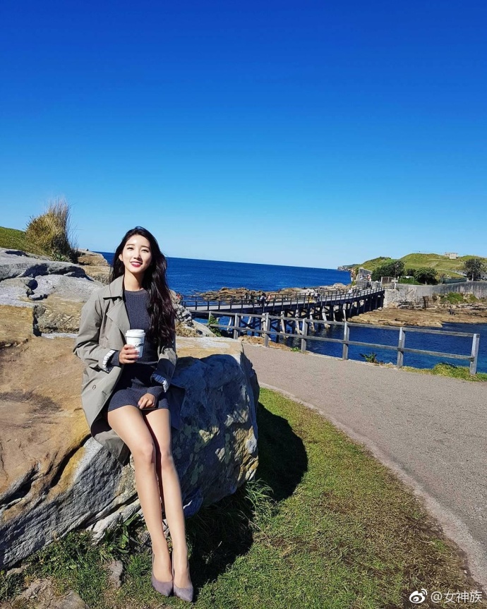 韩国美女正妹Eunbi Cho逆天大美腿图片 9