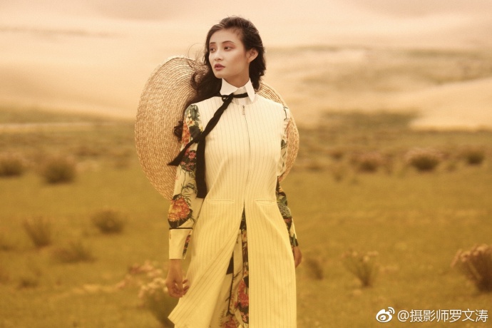 中国超模草原意境时尚大片 7