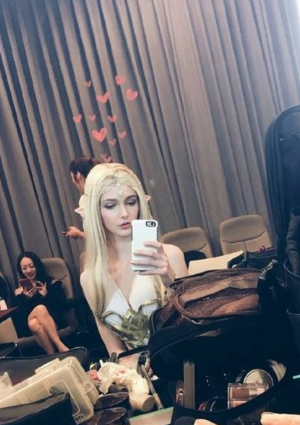 欧美美女18岁加拿大超模Savanna Blade被称为史上最