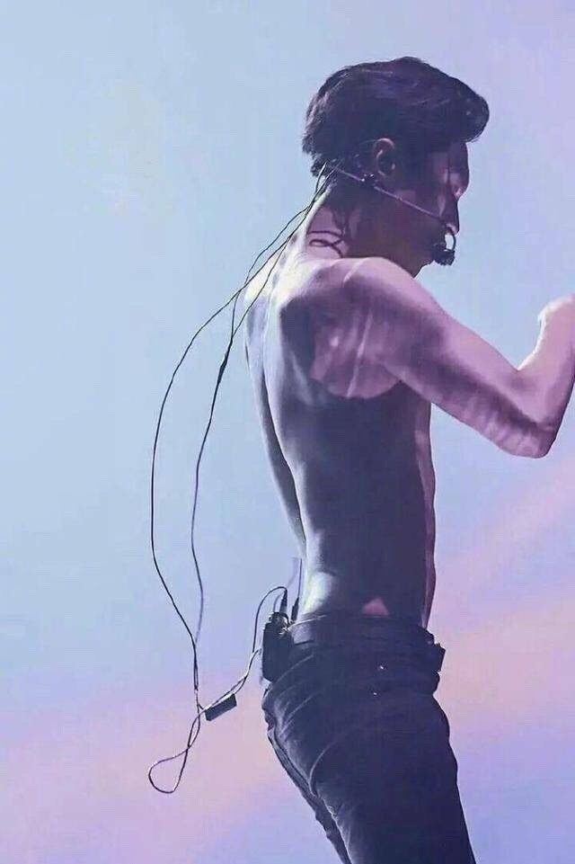 湖南小鲜肉帅哥明星小绵羊张艺兴身材暴击图片 3