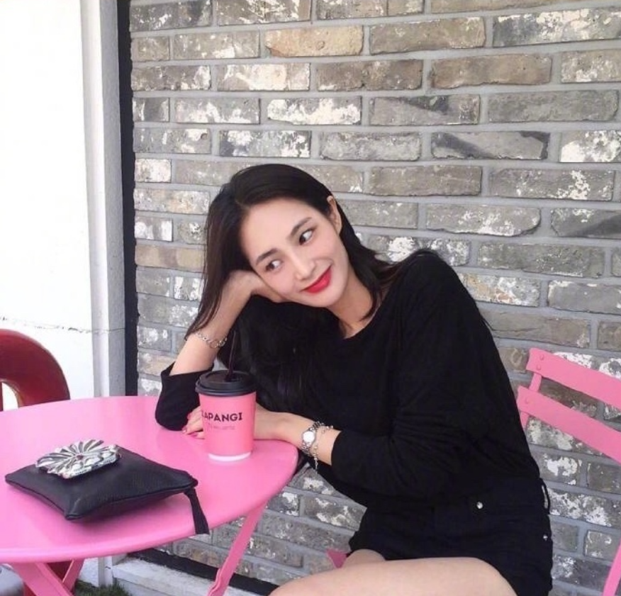 清纯美女值得学习的拍照风格 6