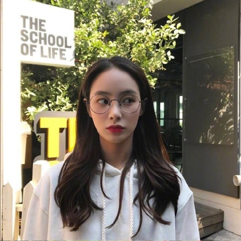 清纯美女值得学习的拍照风格 9