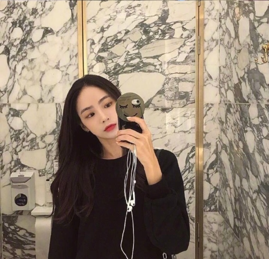 清纯美女值得学习的拍照风格 14