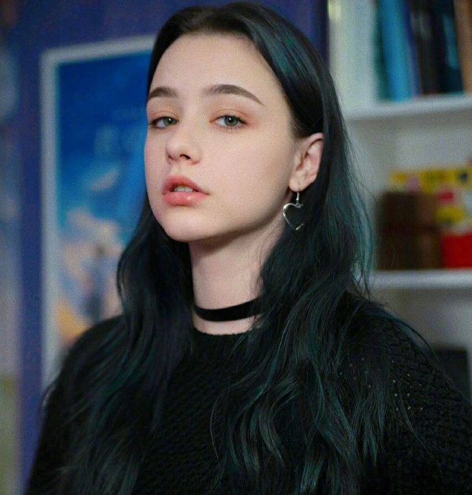甜甜的俄罗斯美女95后模特Dasha Taran美照图片 5