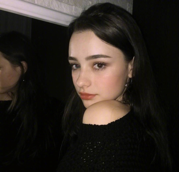 甜甜的俄罗斯美女95后模特Dasha Taran美照图片 8