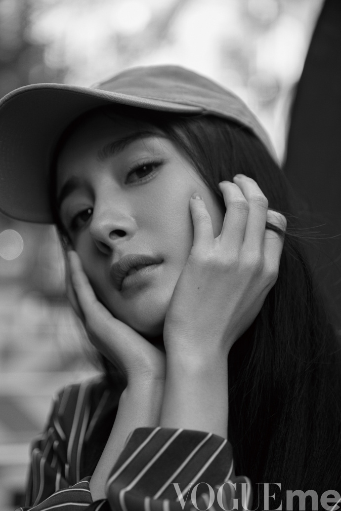 大眼美女明星杨幂VogueMe十二月号封面大片 3
