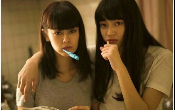 日本美女模特小松菜奈和Emma閨蜜写真 13