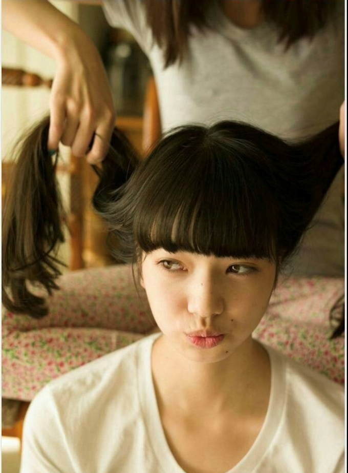 日本美女模特小松菜奈和Emma閨蜜写真 18