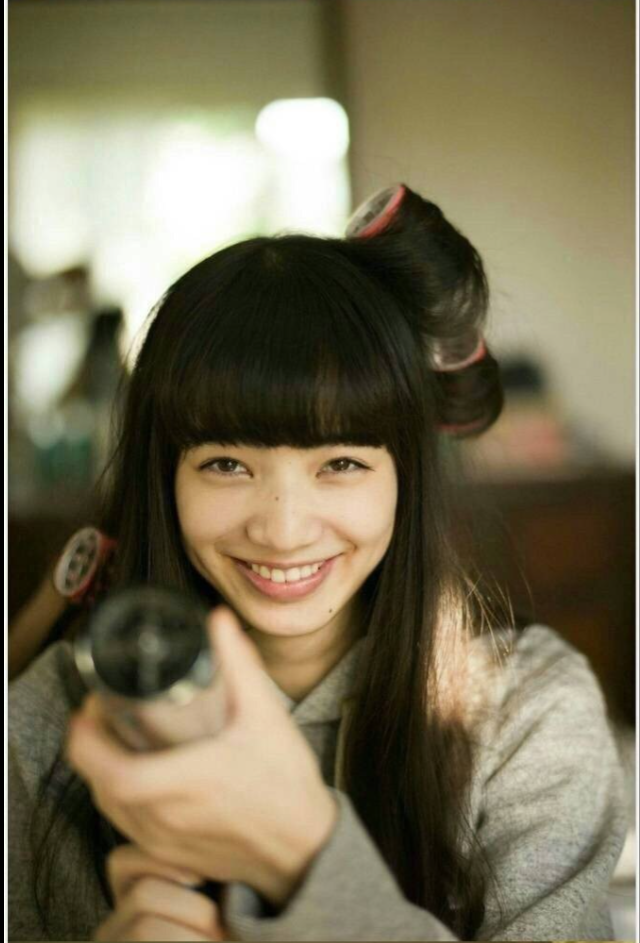 日本美女模特小松菜奈和Emma閨蜜写真 37