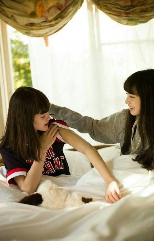 日本美女模特小松菜奈和Emma閨蜜写真 45