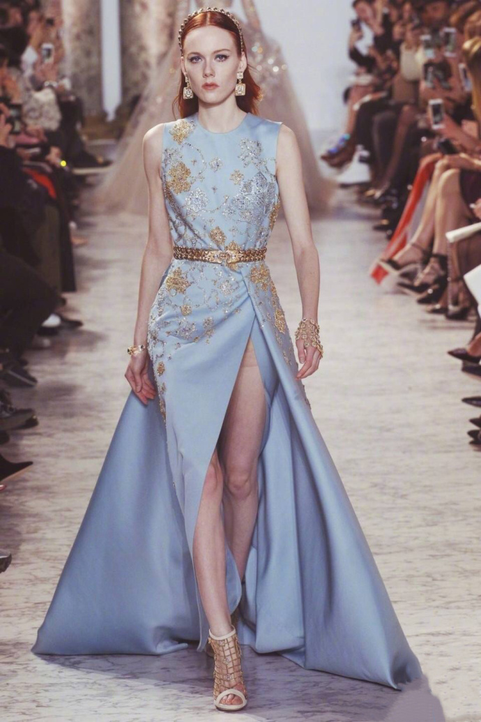 欧美美女迪拜的名媛Elie Saab 2017秋冬高级成衣图片 5