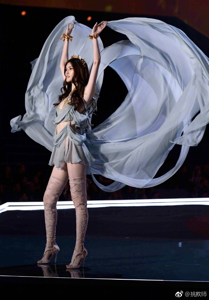 国际超模何穗forVSFashion Show 维多利亚秘密秀2017这 6