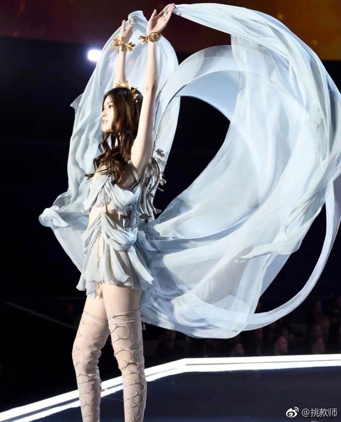国际超模何穗forVSFashion Show 维多利亚秘密秀2017这 8