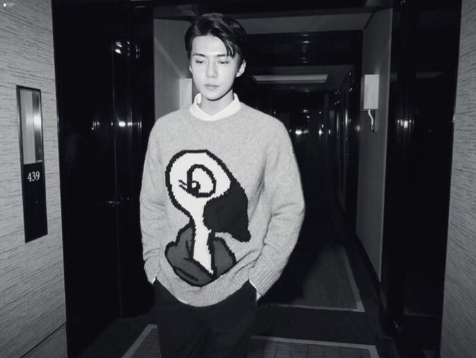 韩国男明星帅哥exo成员吴世勋Look Magazine画报图片 9