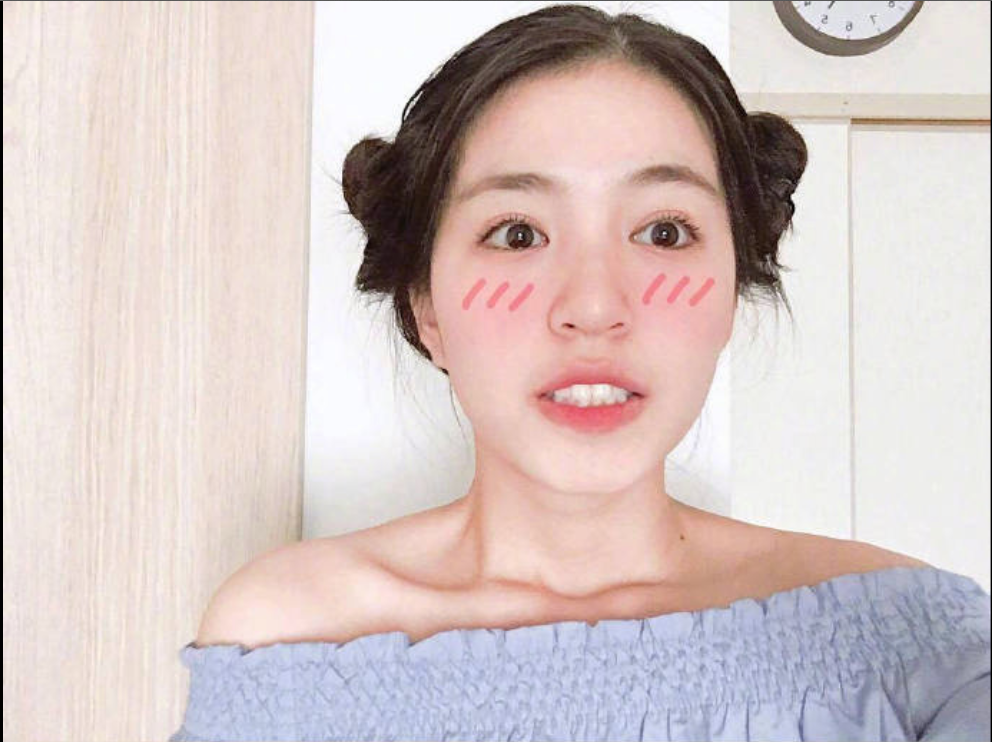 齐肩发的女孩日常自拍照 14