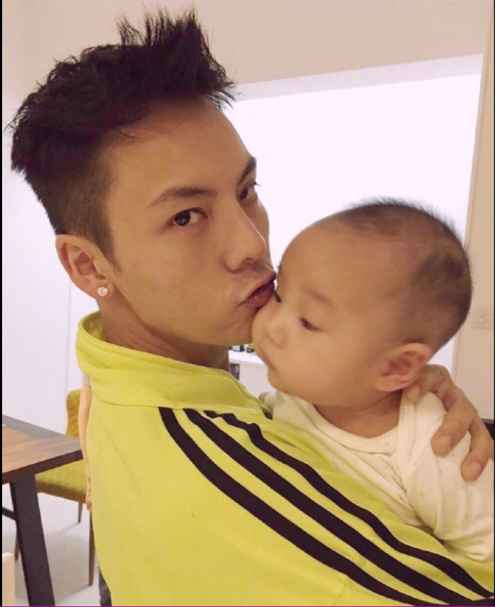 早上好香港男明星帅哥陈伟霆的老婆团上线了吗 5