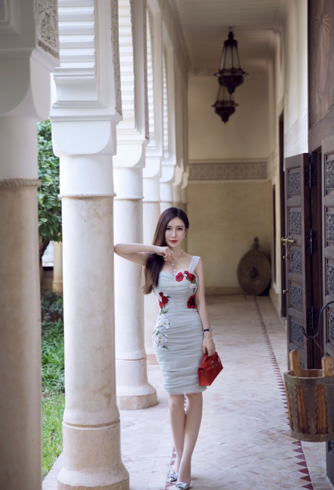 性感美女咪娜的美图 4