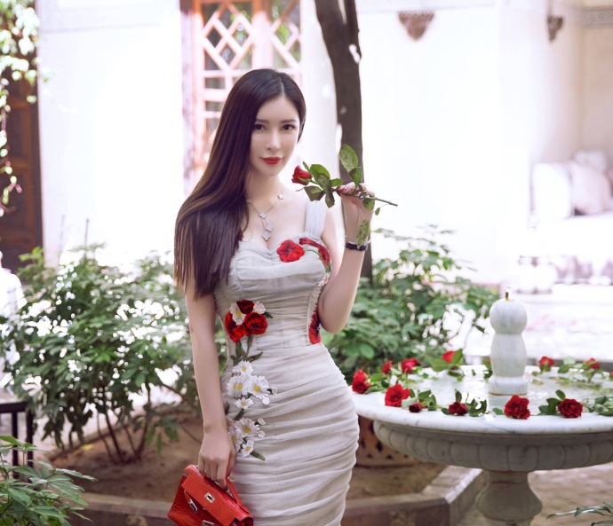 性感美女咪娜的美图 9