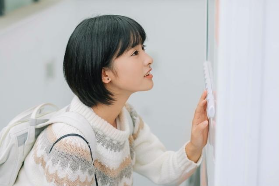 湖南美女明星沈月清纯图片 10