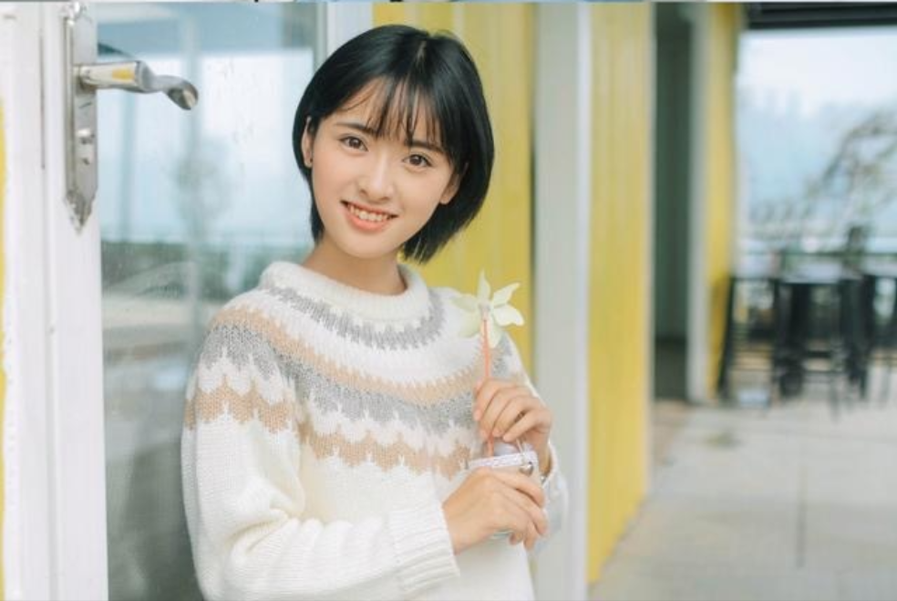 湖南美女明星沈月清纯图片 12